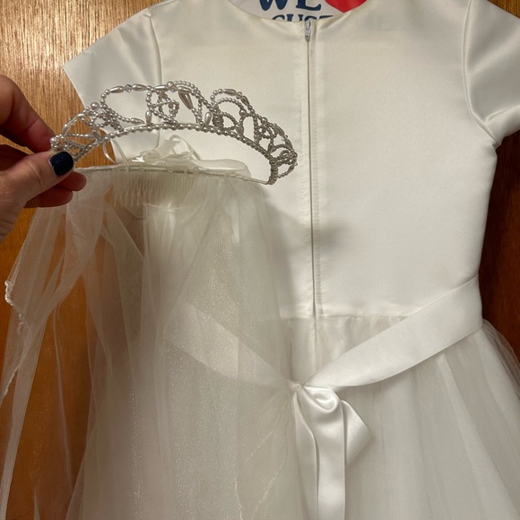 First communion or young girls dress for wedding - Picture 7 of 12